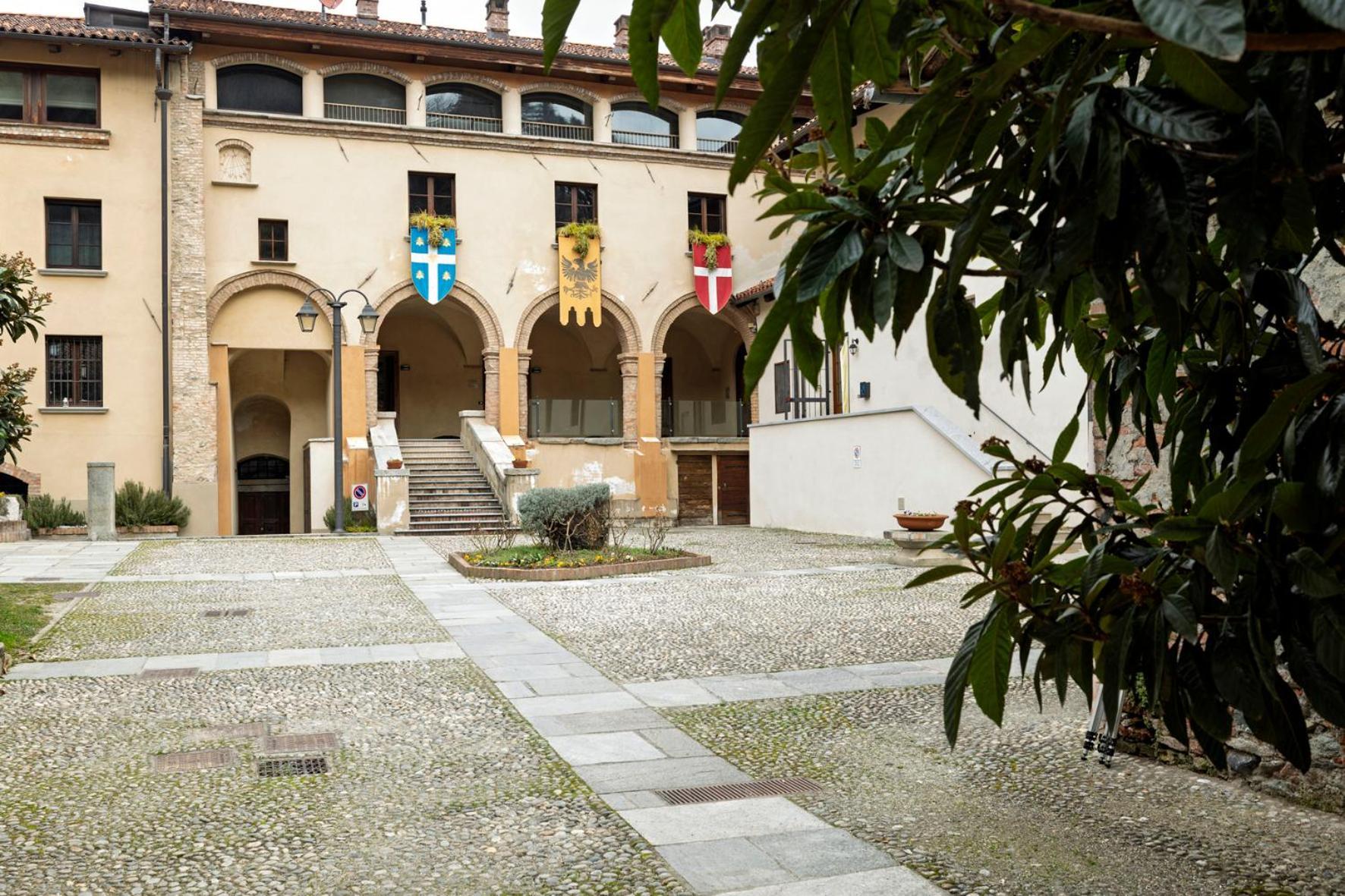 Appartamento Palazzo Dei Duchi Avigliana Exterior photo